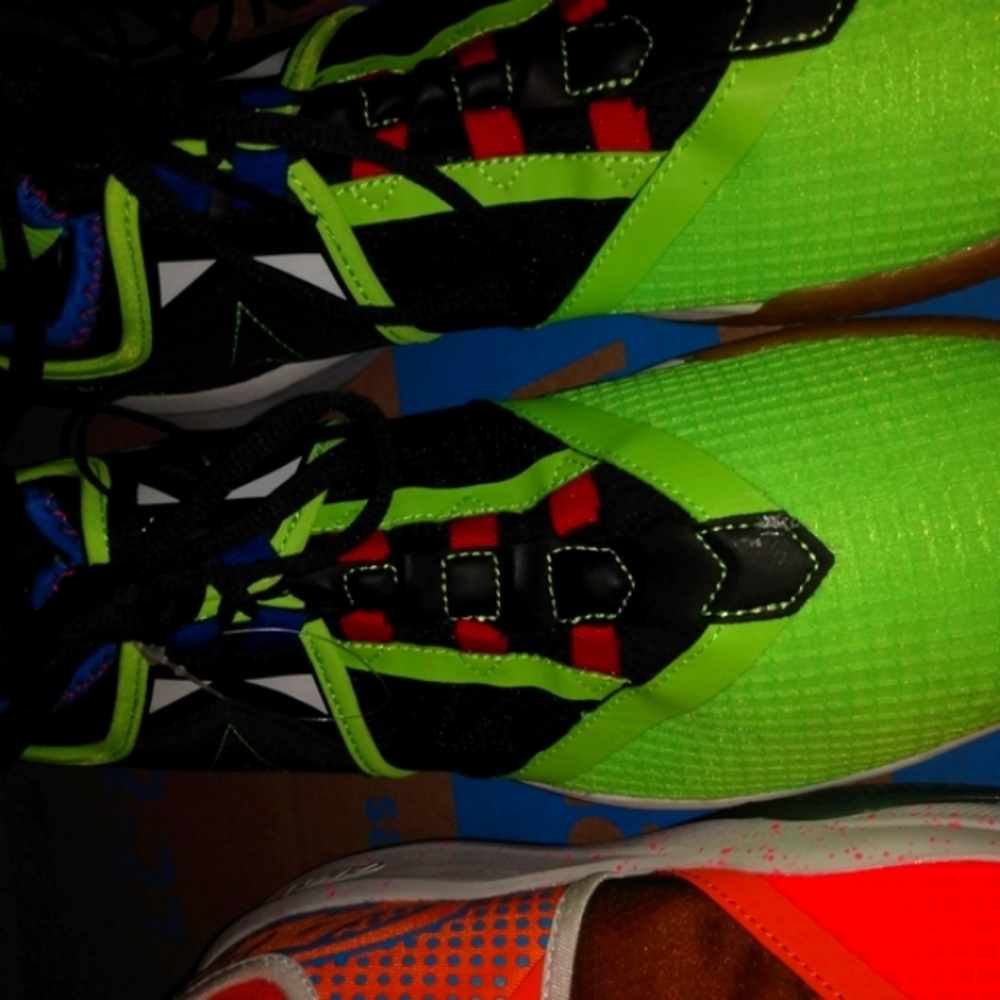 And1 Multicolor Basketball Shoes - Red, Orange, Blue, Yellow - Picture 4 of 10